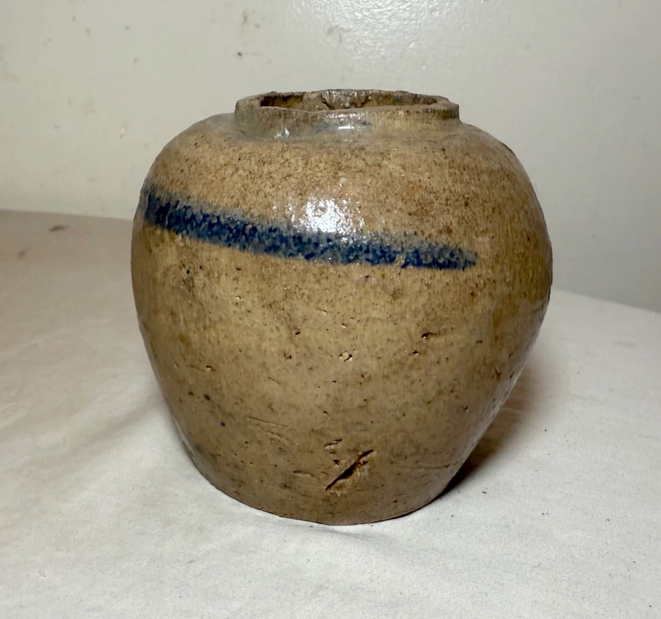 Antique early 19th century blue washed glaze Chinese pottery ginger jar pot - Image 4 of 4