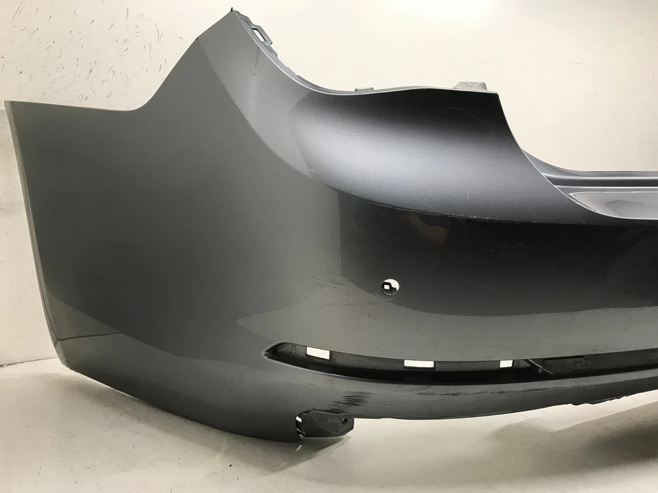 Cubierta de parachoques trasero BMW 740I 740LI 750I 750LI 760LI con orificios de sensor 13-15 OEM Foto 4 de 4