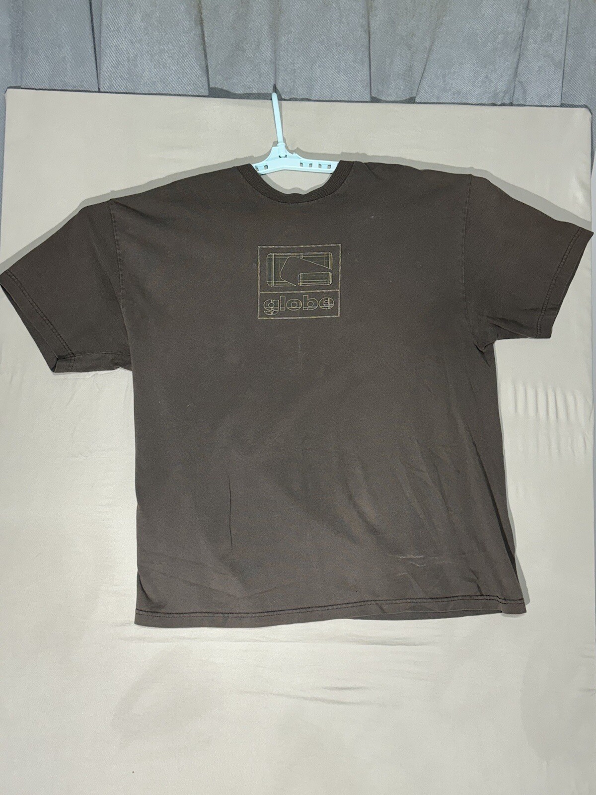 Vtg Y2k Brown Globe Skateboarding XL T Shirt