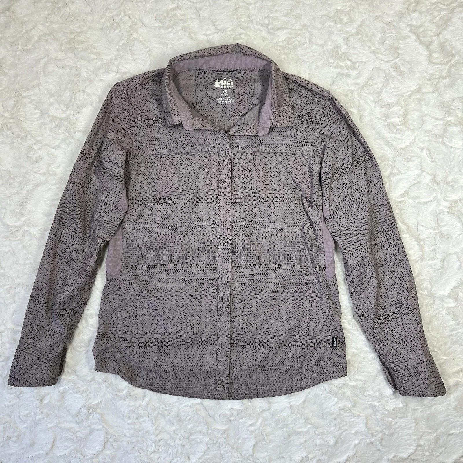 REI Shahara Pattern Hiking Shirt Womens XS Purple Button Up Long Sleeve Vent UPF