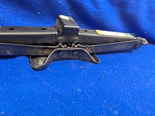 oem BMW X5 F15 F85 M LIFTING JACK 71126754372 6754372 08-18 ORIGINAL - Picture 3 of 5
