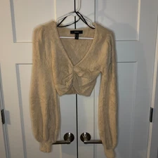 Forever 21 Women's Cream Fuzzy Cropped Front Scrunch Long Sleeve Soft Size M    