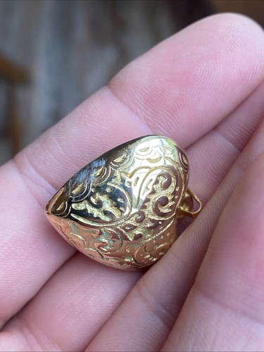 Colgante Vintage Tono Dorado Grande Hinchado 3D En Forma de Corazón Dije Ornado Detalle Desplazado - Imagen 12 de 19