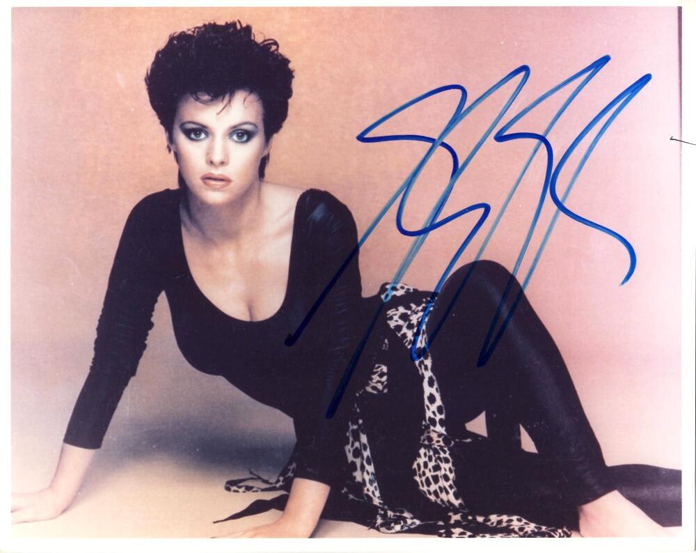 アストン・ヴィラ　チェンバース 正規品【表面に直筆サイン入り(証明写真あり)】 Sheena Easton Signed Autograph 8x10 Photo - The Big Time: Pop