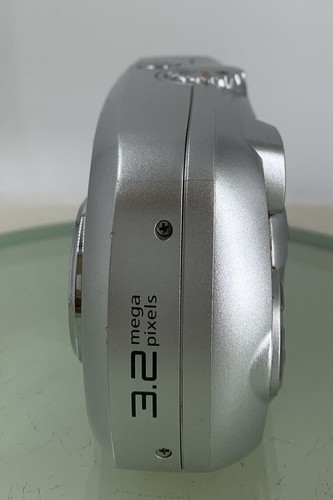 Kodak EasyShare C300 3.2MP Compact Digital Camera SILVER 1 GB CARD TESTED - 651 - Picture 4 of 8