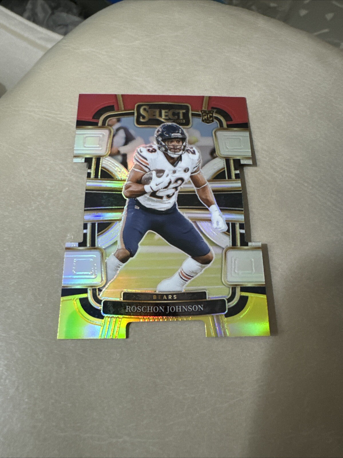 2023 Select Concourse Red & Yellow Prizm Die-Cut Roschon Johnson #19 Rookie RC