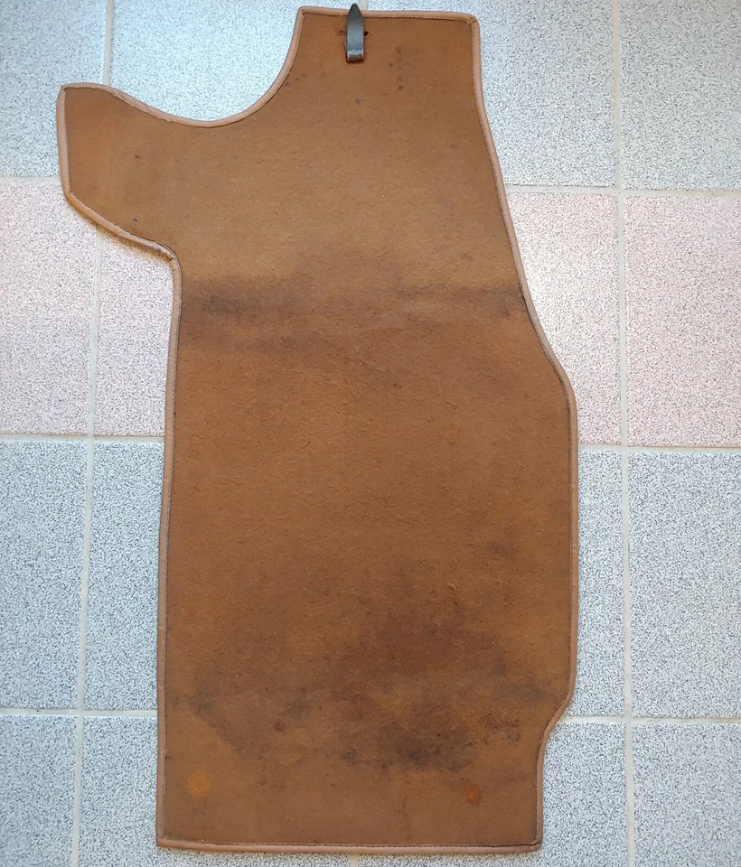 ALFOMBRILLA DELANTERA USADA ORIGINAL PARA PASAJEROS PORSCHE 911 912E CORTE BRONCEADO 17 Foto 2 de 4