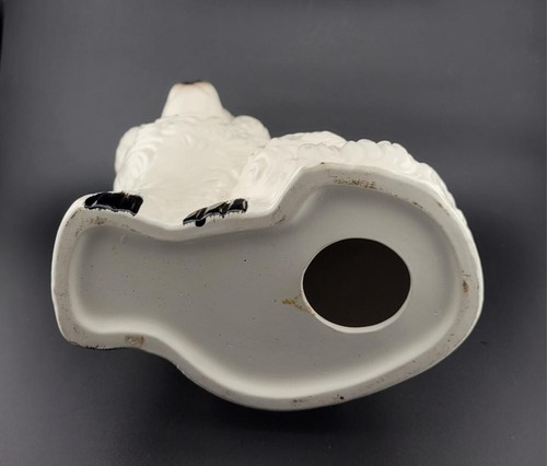 Estatuilla de perro blanco de cerámica de Staffordshire de 8" - Imagen 5 de 21