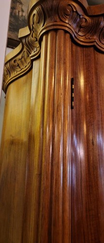 Amazing Gorgeous Antique Solid Wood Victorian Triple Armoire - Mirror Door– VGC - Picture 14 of 20