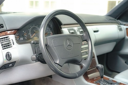 1997 Mercedes-Benz E-Class W210 M119 V8 - Picture 32 of 40