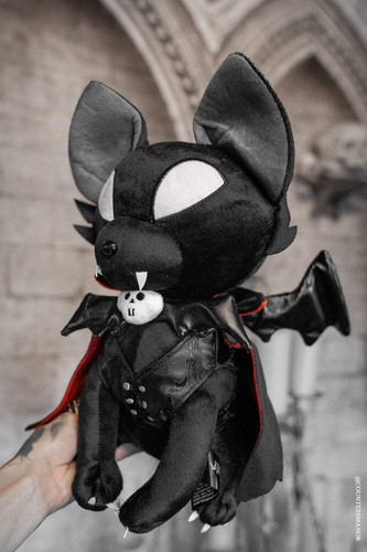 Juguete de peluche Vampire Kitty - Imagen 4 de 6