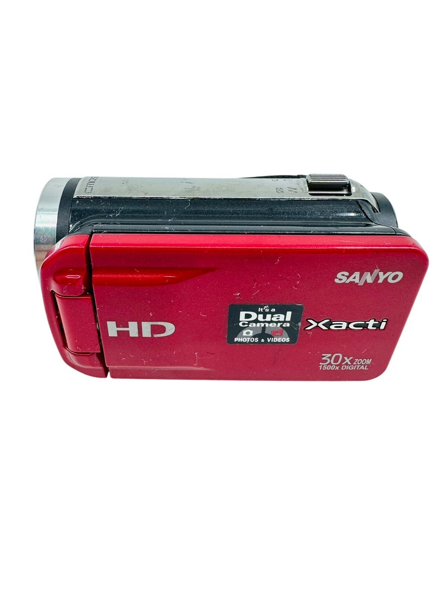 Sanyo Xacti HD Dual Camcorder and Digital Camera 30x Zoom with