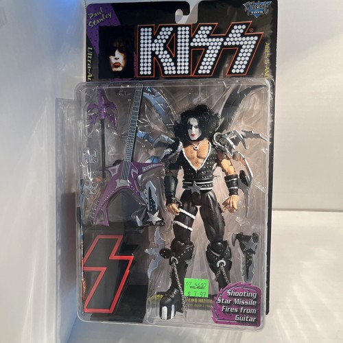 KISS Ultra RECORD Gene Simmons Peter Criss Paul Stanley Mcfarlane Figure Set - Picture 3 of 8