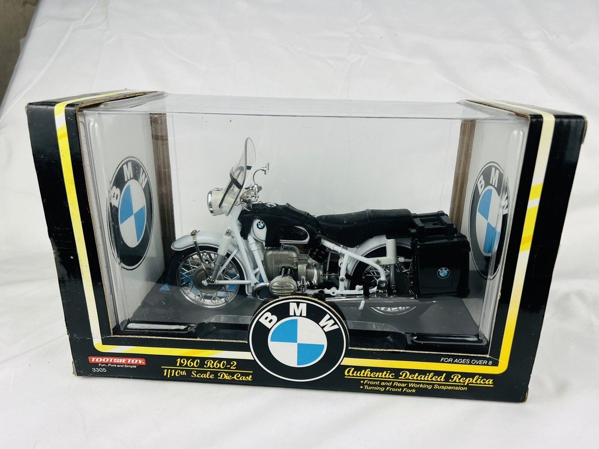 Tootsietoy Detailed Replica Die Cast 1960 BMW R60 -2