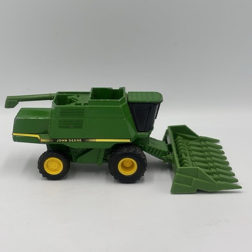 ERTL 9510 John Deere Combine With Cornhead - Picture 5 of 13