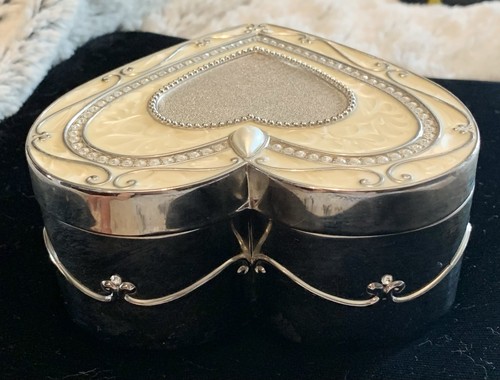 Things Remembered - Silver w Cream/Beige Enamel Jewelry Box w Swarovski Crystals - Picture 8 of 11