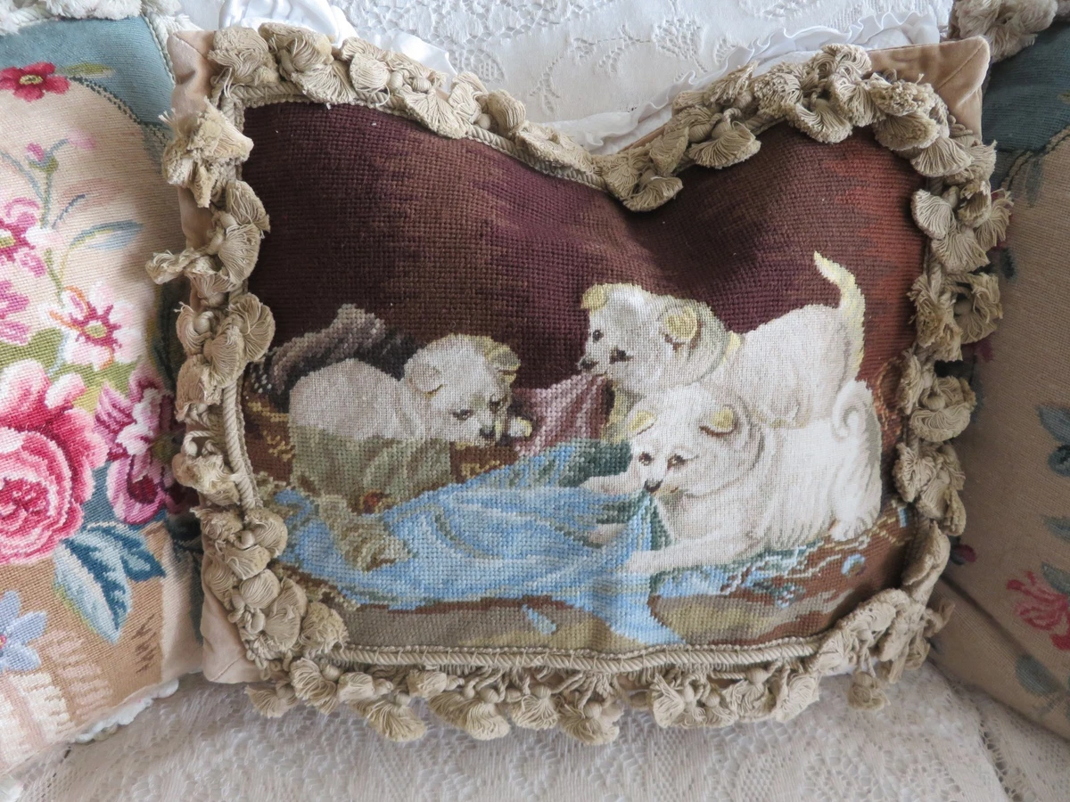 De Morgan Owl and Mouse Needlepoint Cushion Kit | Fine Cell Work