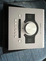 Universal Audio Apollo Twin X Duo Gen 2 Thunderbolt Audio Interface w Box