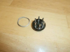 LOT/1 AMPHENOL 86CP6 OCTAL 6 PIN MALE PLUG,WIRE PRO,WITH WAVY RING NOS