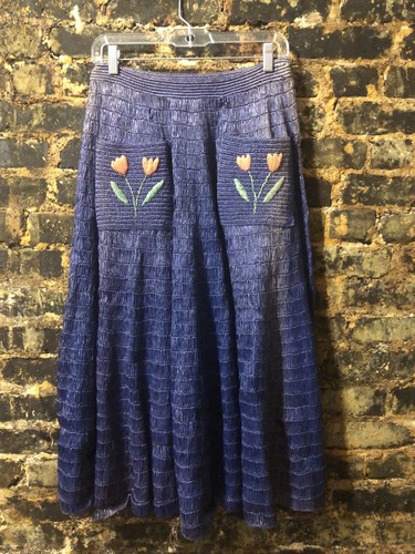 Vintage 1950’s Straw Raffia Blue Skirt W 26