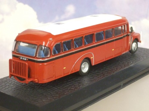 ATLAS 1/72 DIECAST 1957 VOLVO B375 COACH/BUS MAROON AARHUS DESTINATION DENMARK - Picture 2 of 3