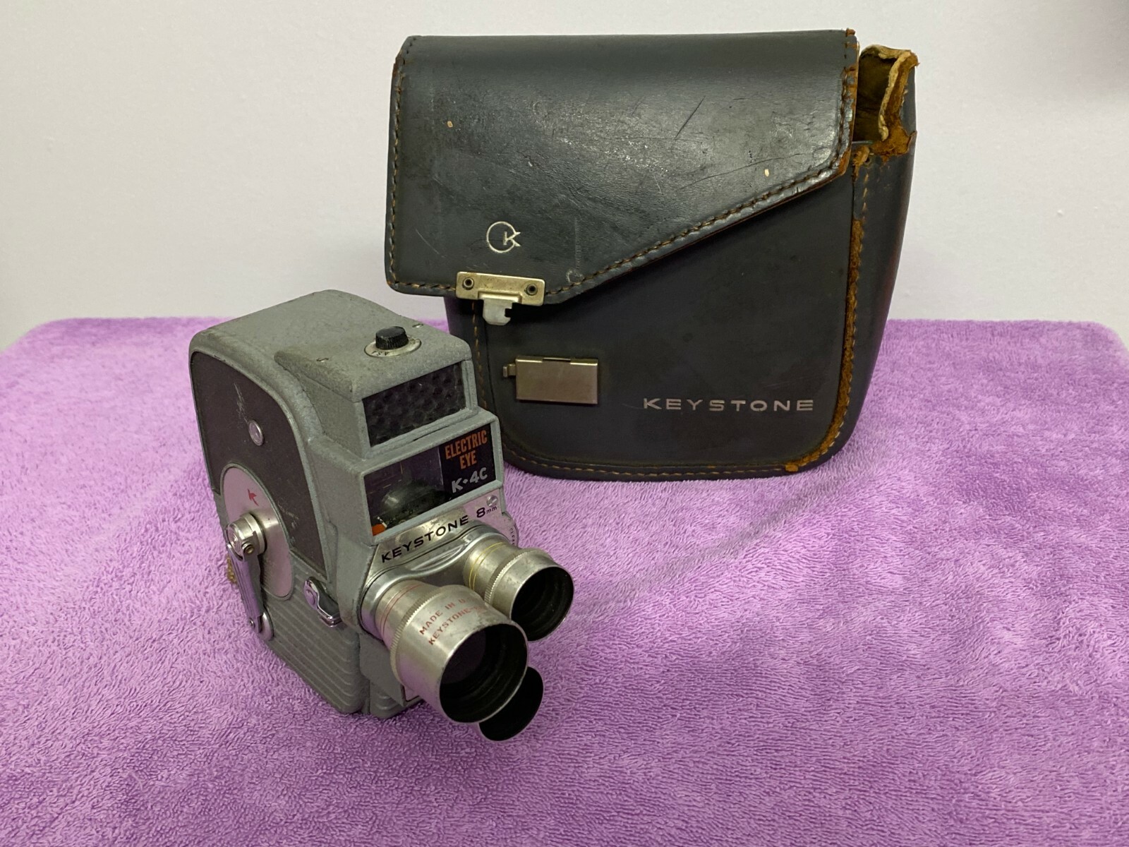 KEYSTONE 8mm K4C Electric Eye Movie Camera +Bell and Howell Electric