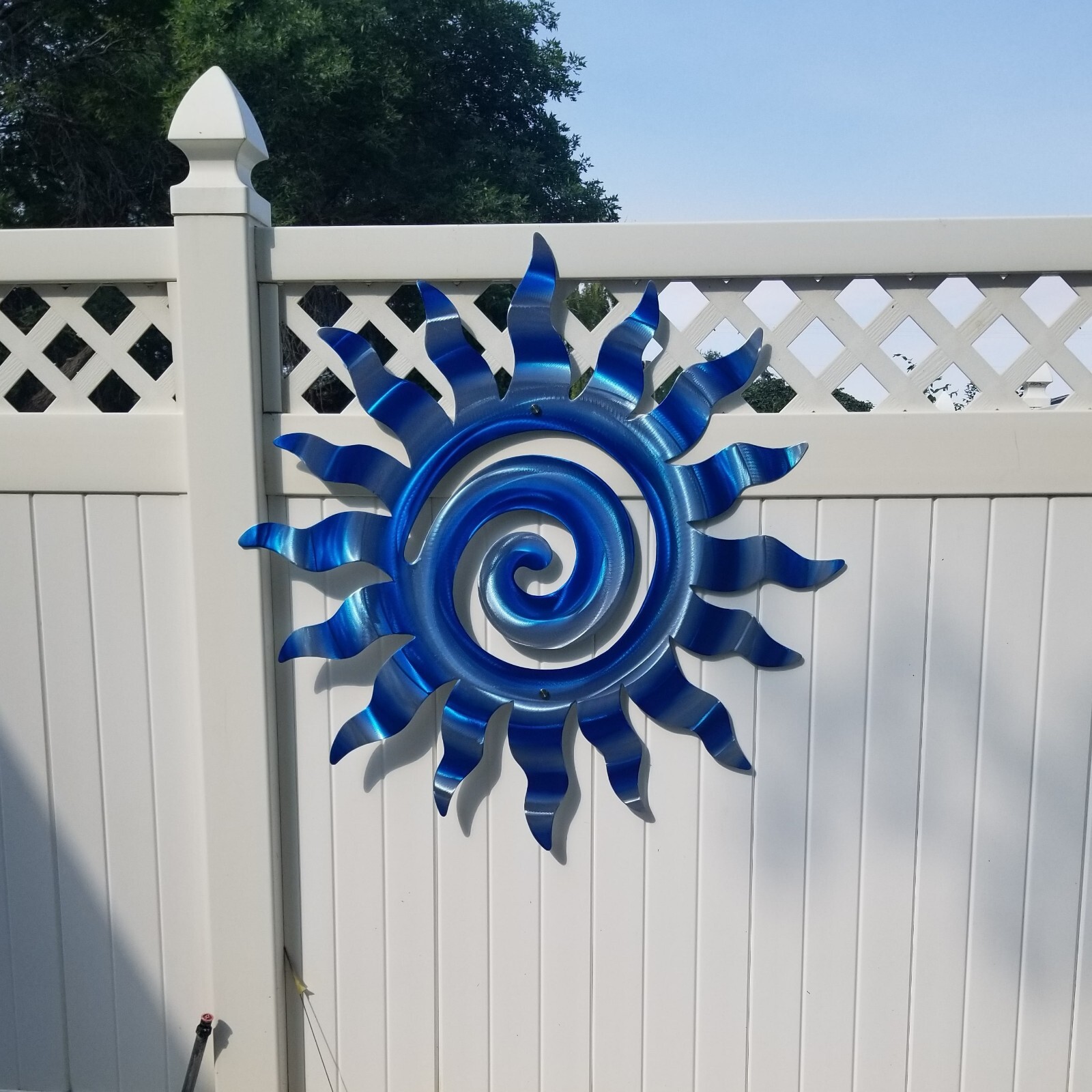 Picture 3 of 4