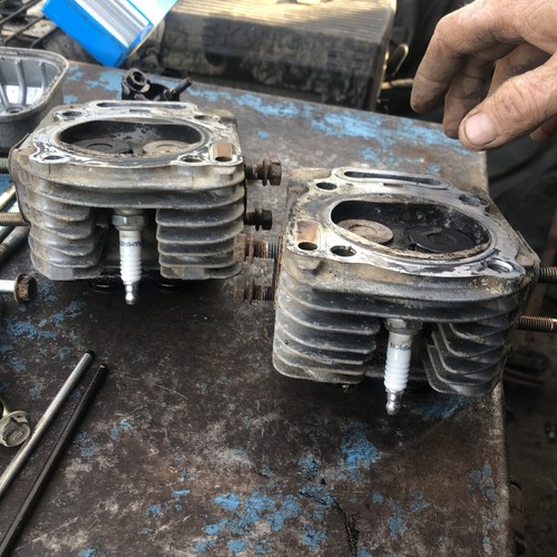 BRIGGS VANGUARD VTWIN 12.5 HORIZONTAL ENGINE 290447 040601 HEAD (2pcs) - Picture 7 of 16