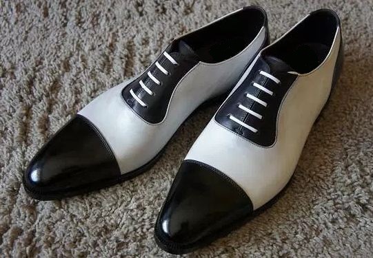 Herren Handgefertigt Rein Leder Schuhe Weiß und Schwarz Formal Kleid Schuhe Herren Handgefertigt Rein Leder Schuhe Weiß und Schwarz Formal Kleid Schuhe