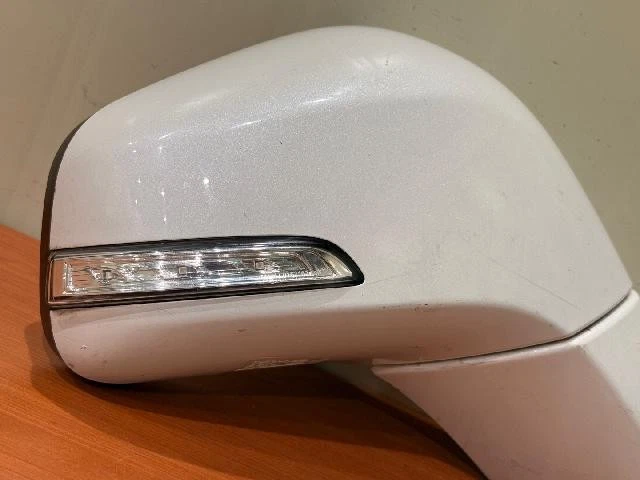 Espejo retrovisor lateral derecho Chevrolet Trax 2014 Foto 3 de 4