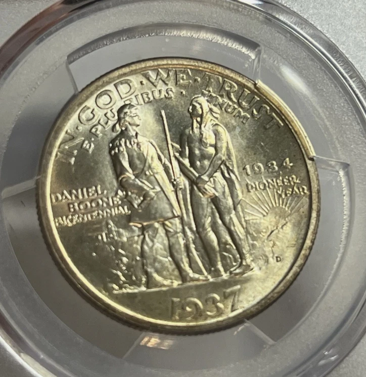 1937-D Daniel Boone Half Dollar PCGS MS64 Blast White Tough Date+++ - Изображение 2 из 2