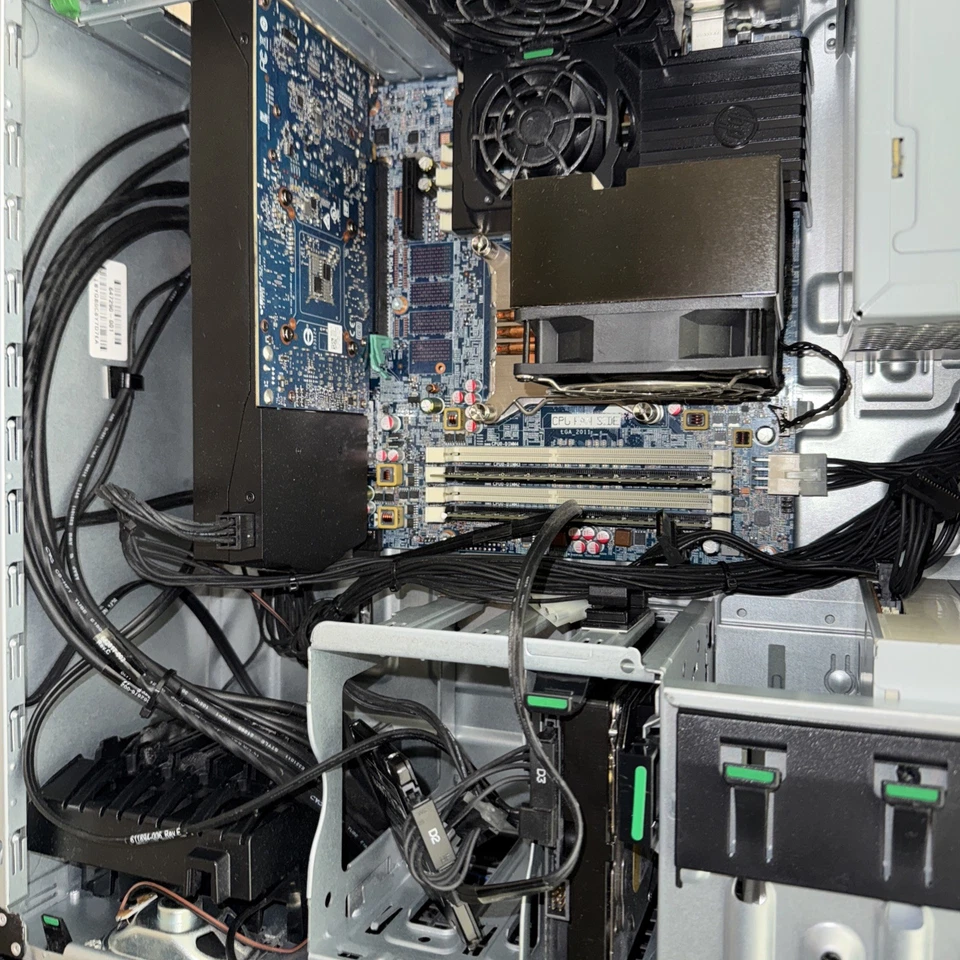 HP Z420 Workstation (500GB, Intel Xeon E5, 3.00GHz, 4GB) Desktop - Z420 - Image 4 of 4