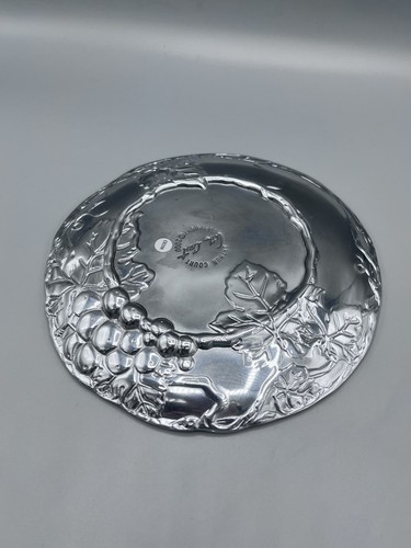 Arthur Court grape vine cheese plate aluminum 8" 2000 - Picture 9 of 11