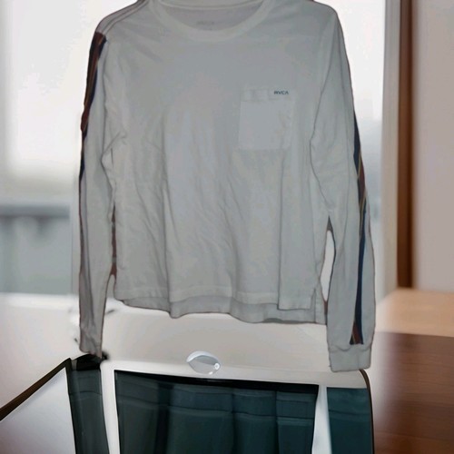 RVCA TEEN GIRLS LONGSLEEVE POCKET TSHIRT SIZE MEDIUM SEE PICTURES FIRST - Picture 1 of 5