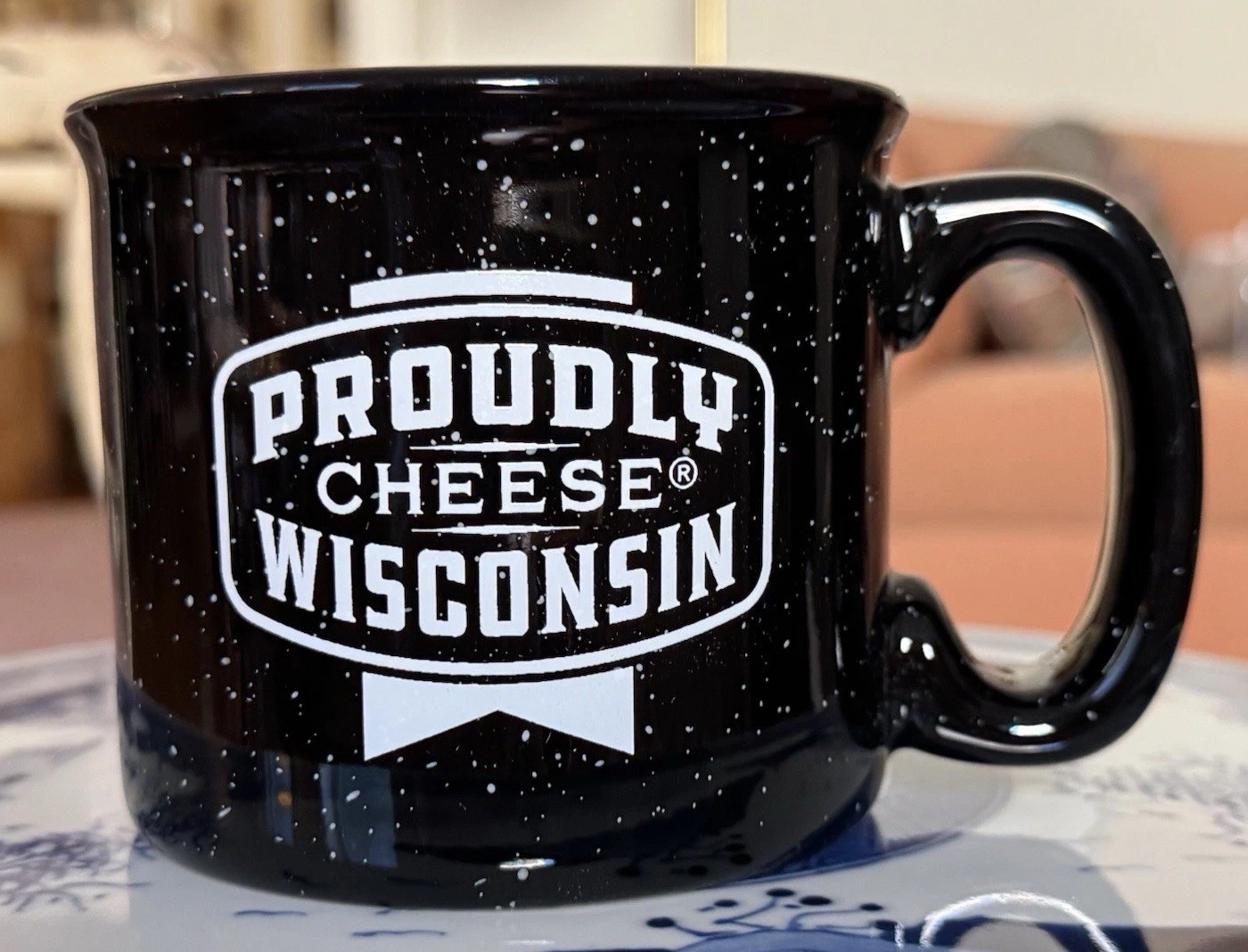NEW Proudly Wisconsin Cheese Company Coffee Mug Heavy 17.5 oz, Cheesehead