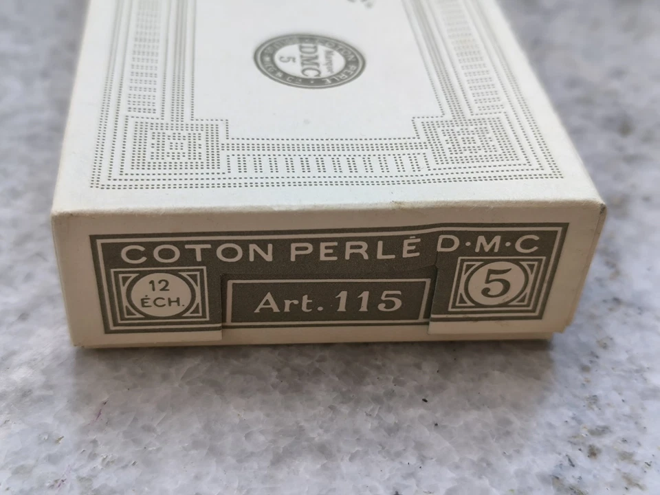 Lot of vintage blue 💙 pearl cotton for embroidery by DMC, 12 pieces  - Image 3 of 4