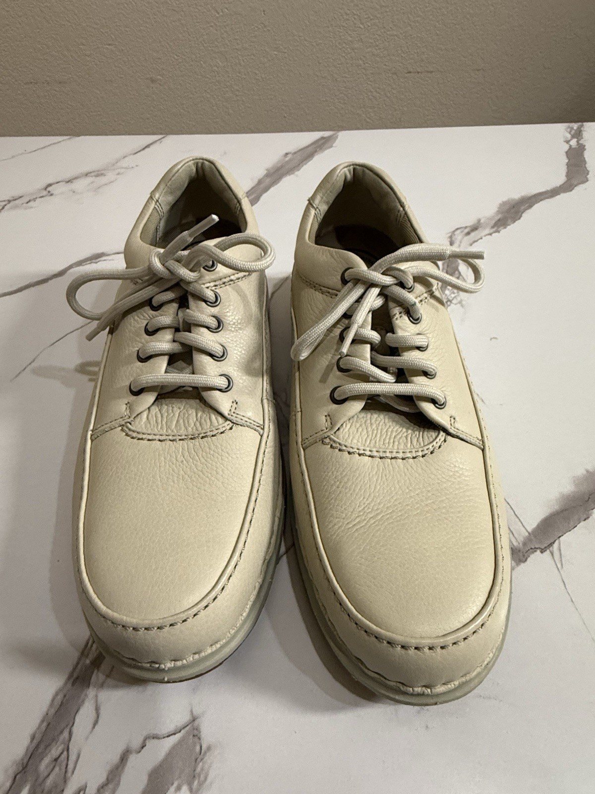 Rockport Prowalker Walking Shoes In Cream/White Leather. Men's SIZE 8.5