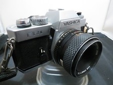 YASHICA FR II 35mm Film SLR Camera w/ Yashica 1:1.9 50mm Lens