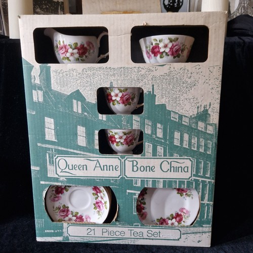 Boxed Vintage 21 Piece Queen Anne Bone China Tea Set "Roses"