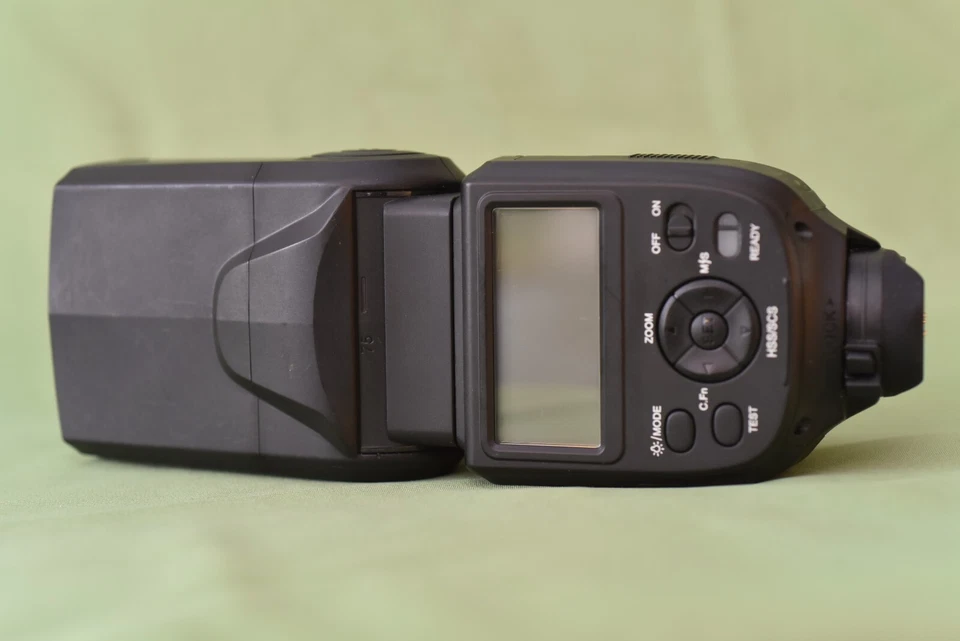 【Nice】Phottix Mitros+ TTL Transceiver Flash for Canon - Perfect Working Order - Image 3 of 4