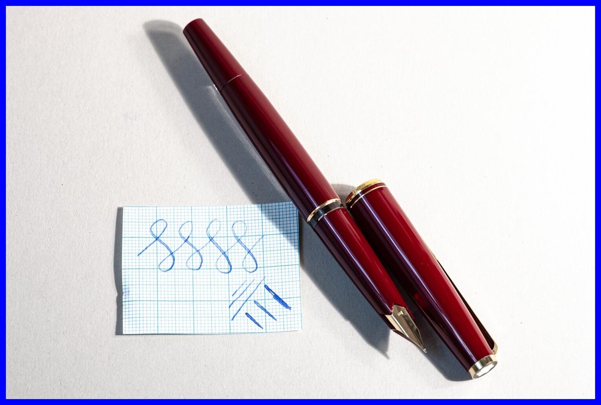 MONTBLANC 221 in burgundy red Piston Filler with Extra Fine 585