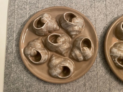 Hartstone Pottery L'Escargot 8 1⁄2"" Platten 6 Schneckenschalen 2er Set UNBENUTZT - Bild 3 von 8