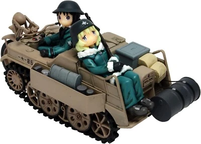 Platz 1/35 Girls' Last Tour Kettenkrad w/Chito & Yuri Figures Set Plastic Model