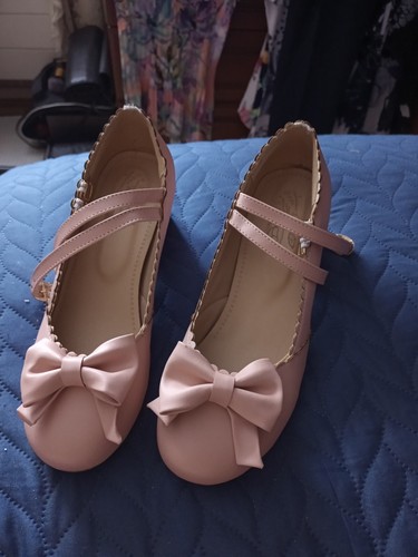 Beautiful Mary Jane Strapped Shoes In Pink Size 6 (39) Brand New Bought But...
