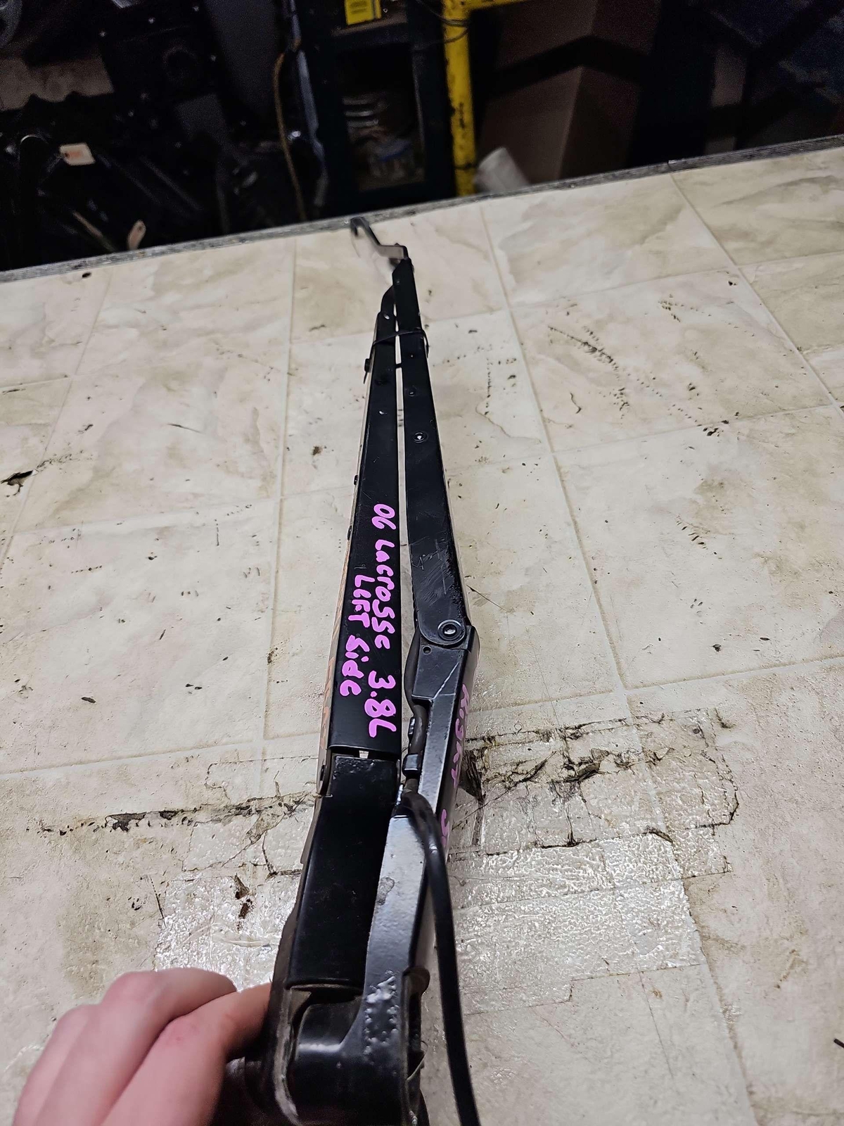 20062009 BUICK LACROSSE WINDSHIELD WIPER ARM SET LEFT/DRIVER RIGHT