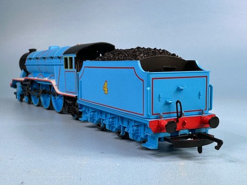 Hornby R9291 "Thomas & Friends" GORDON DER BLAUE MOTOR - DCC ausgestattet - Bild 6 von 15