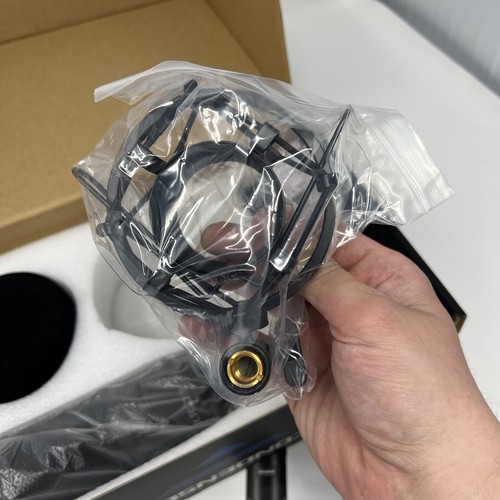 Aokeo AK-60 Professional Condenser Microphone Music Studio MIC Podcast Recording - Picture 4 of 9