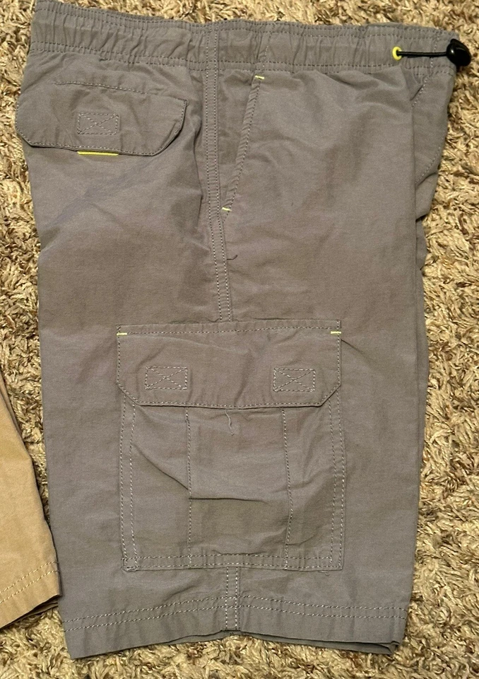 Pantalones cortos Urban Pipeline para niños, lote de 2, talla mediana, gris y tostado Foto 4 de 4