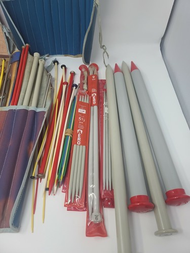 Vintage Huge LOT KNITTING NEEDLES 3 Carrying Cases & More - Picture 2 of 12