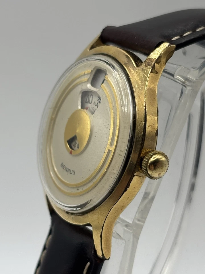 Reloj Vintage Raro Benrus Dial O Rama Jump Hour Foto 2 de 4